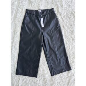BCBG NEW YORK Faux-Leather Cropped Pants Women's Black Slash Pockets Size 10